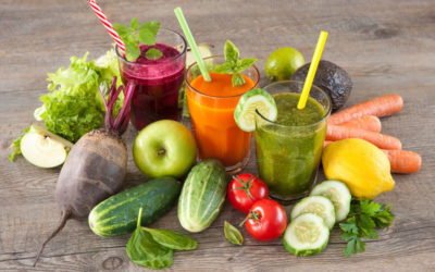 What are the benefits of fresh fruit and vegetable juices?